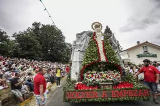 El desfile de carrozas de Valdesoto, en imágenes