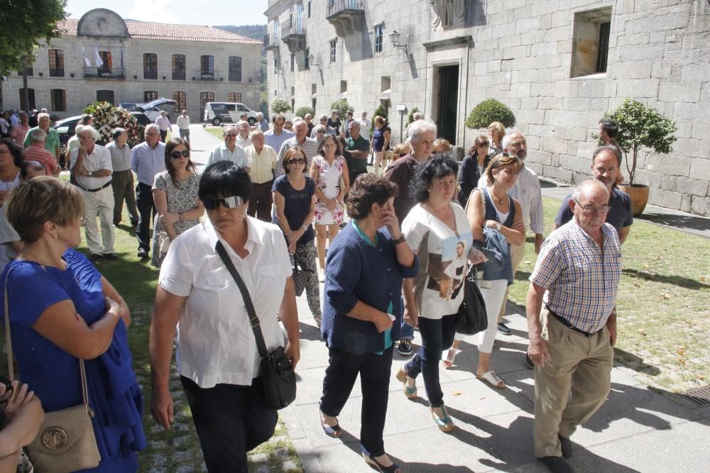 Poio da su último adiós al exalcalde Armando Couse