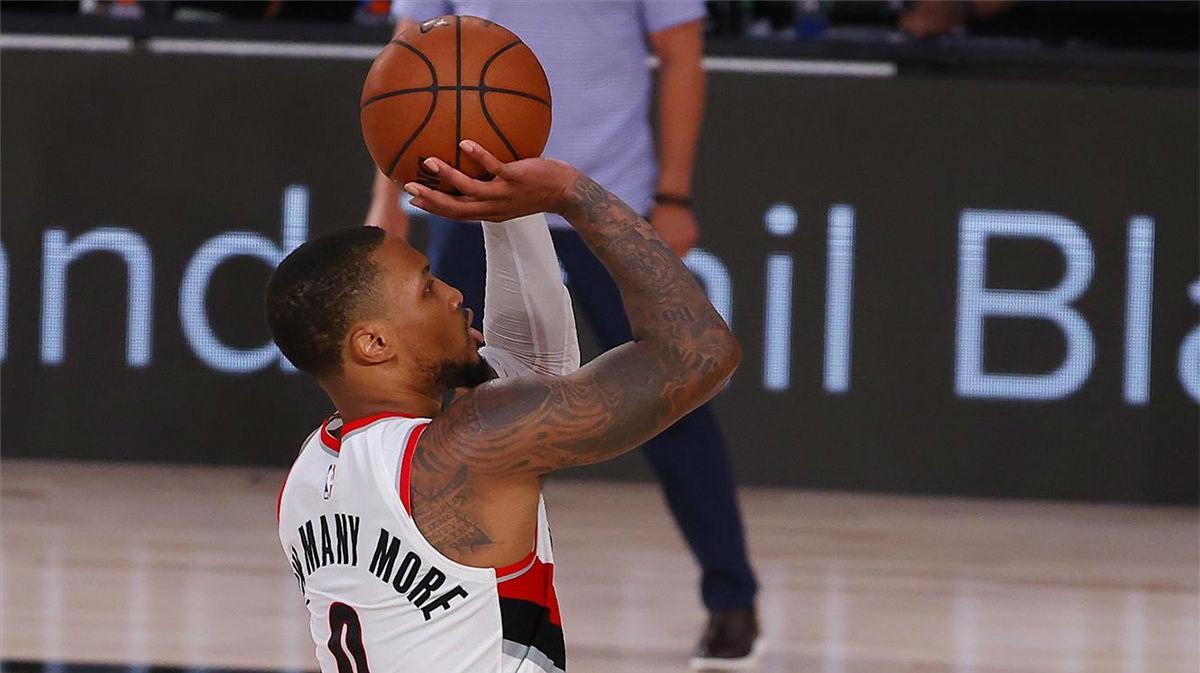 Cuatro acciones que explican el histórico partido de Damian Lillard