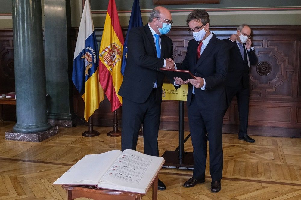 Acto del Día de la Constitución en la Delegación del Gobierno en Canarias