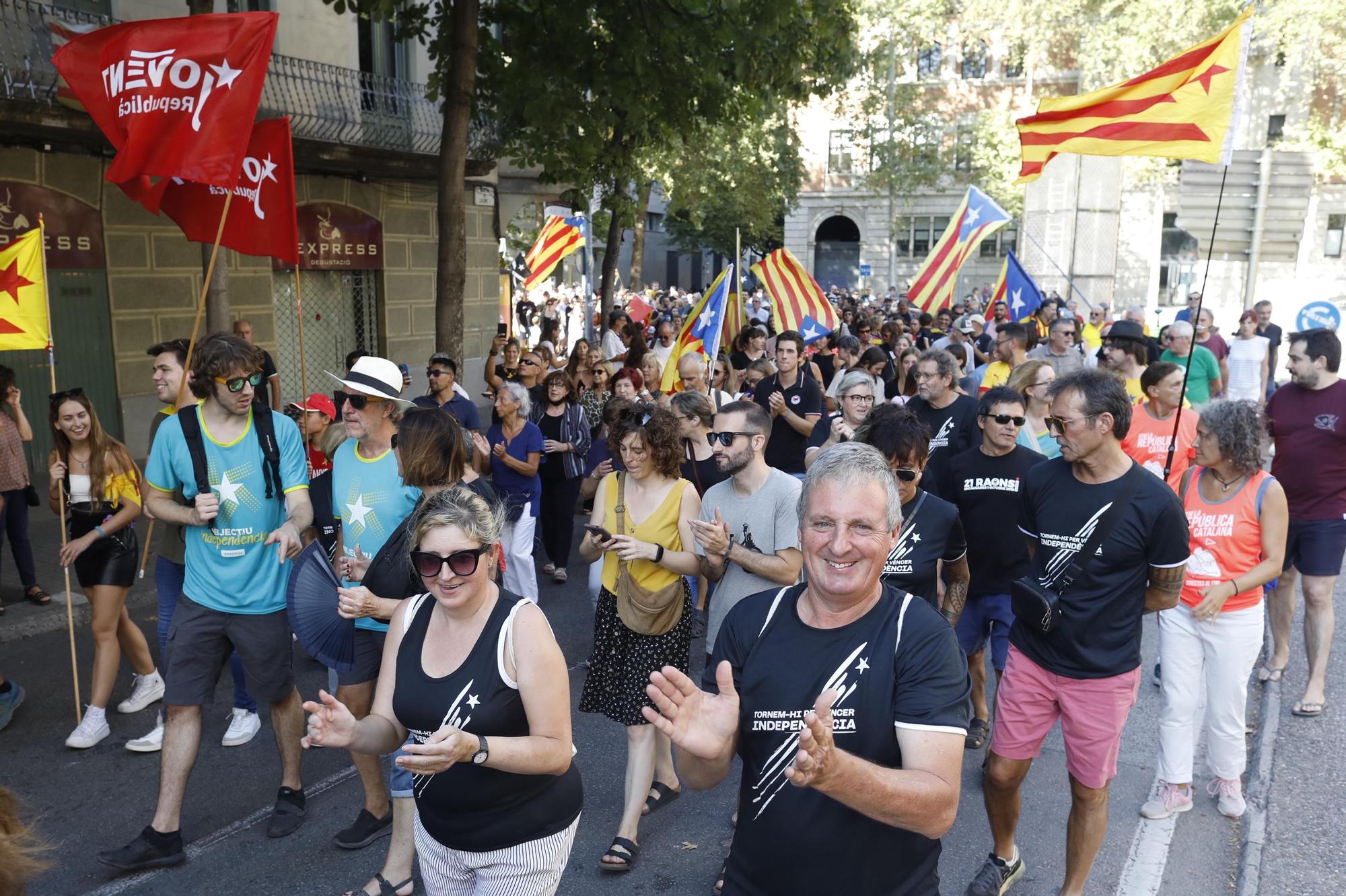 Líders d’ERC participen en la manifestació de la Diada a Girona