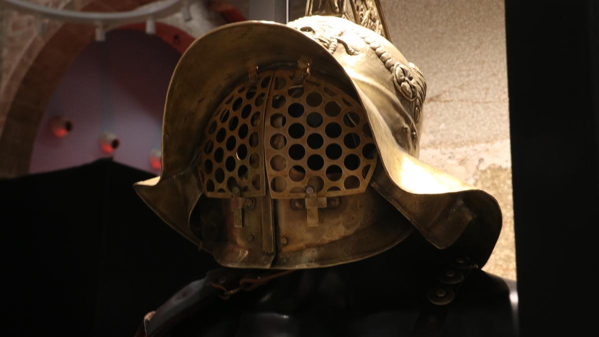 Una armadura romana procedent del Museu Arqueològic de Nàpols