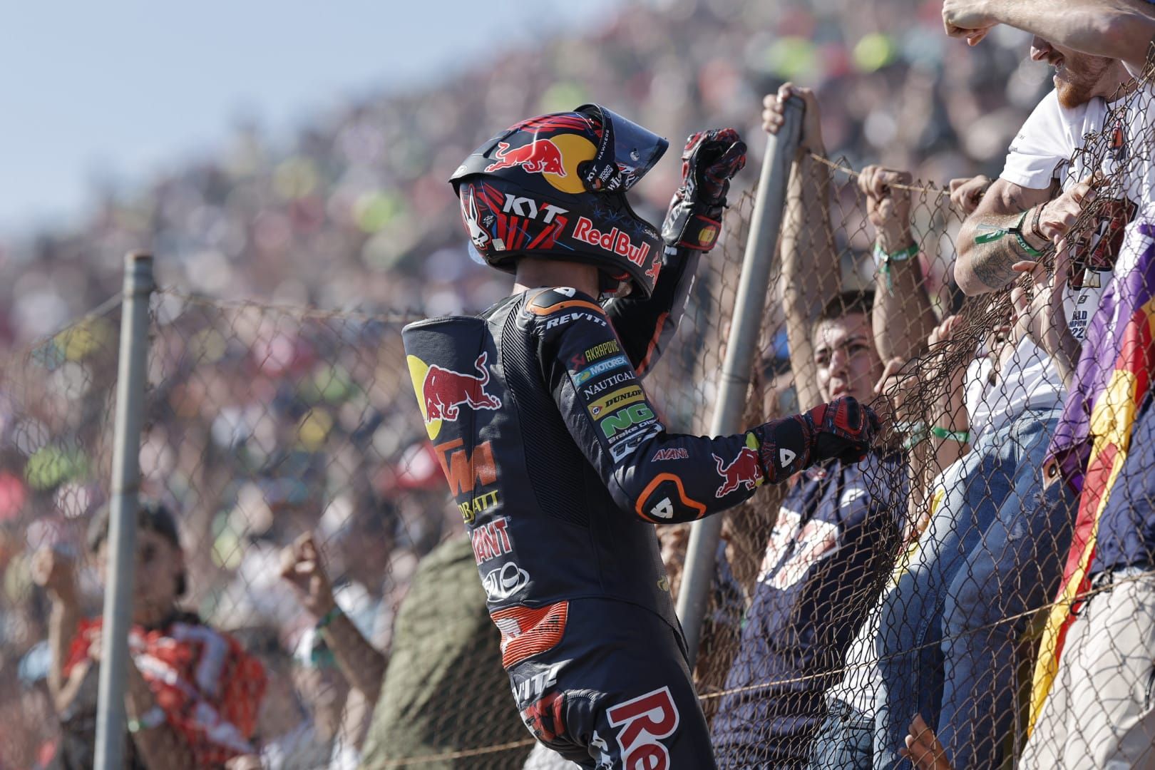 Ambiente en Cheste en la segunda jornada del Gran Premio de Valencia