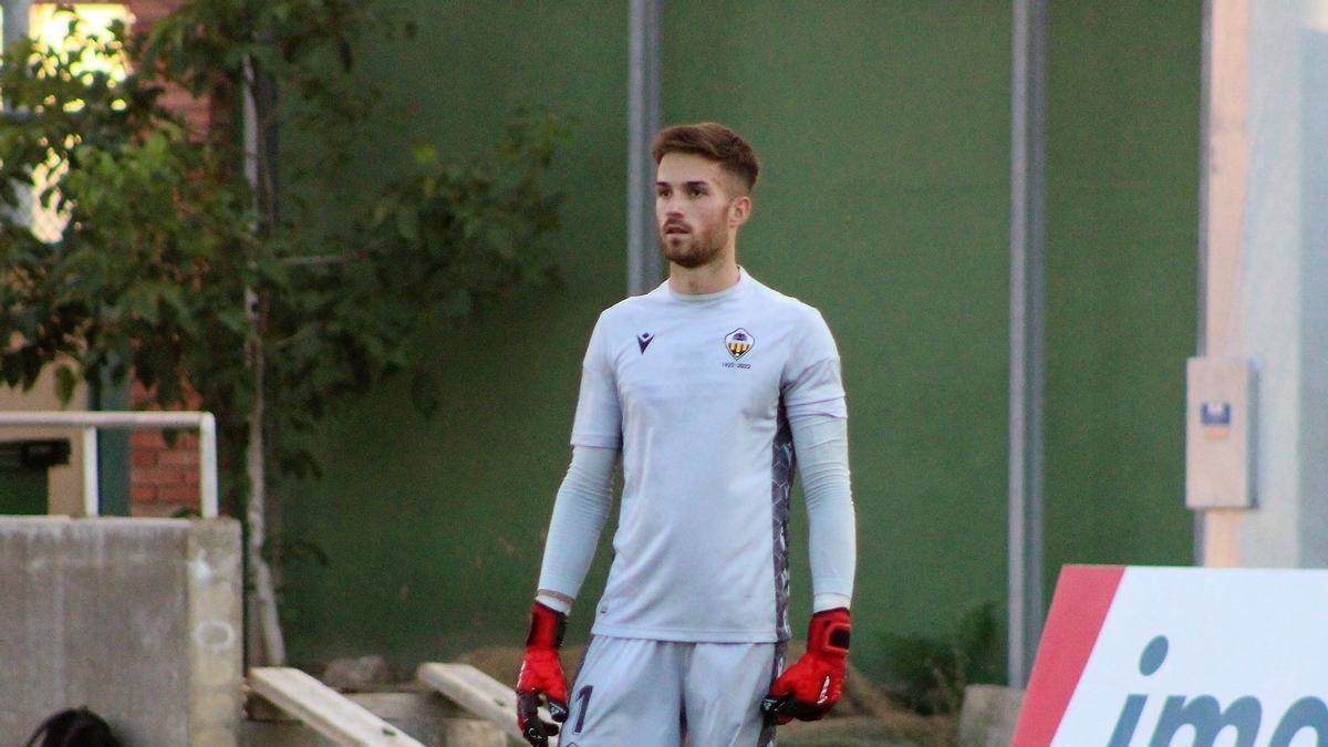 Alfonso Pastor se estrenó como portero del Castellón con triunfo y sin encajar un gol en Castalia.