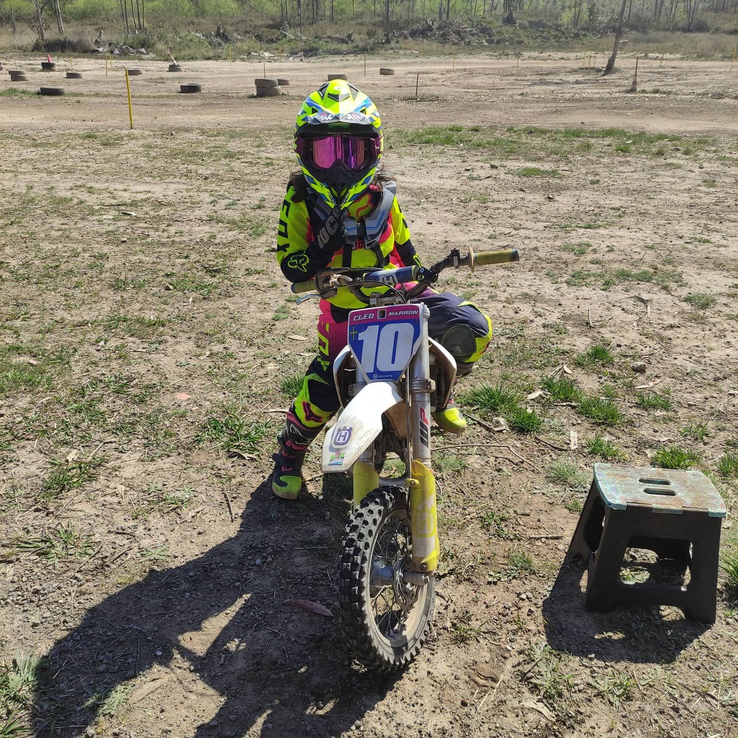 La pequeña Cloe Marrón lidera el campeonato de España de motocross