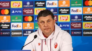 El 'Messi' serbio apunta a Lamine: "Mañana demostraré que soy mejor que él"