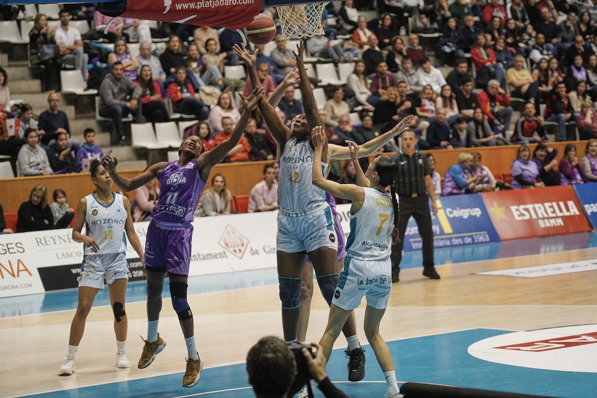 Totes les imatges del partit de l'Uni Girona contra el Jairis a Fontajau