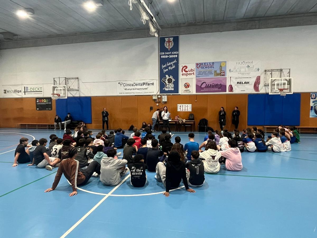 'Segueix Jugant' posa el focus en una etapa especialment delicada per a moltes esportistes joves