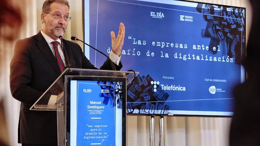 El presidente de Telefónica en Canarias dice que la administración pública &quot;no puede ser la máquina que dice ‘no’ a todo&quot;