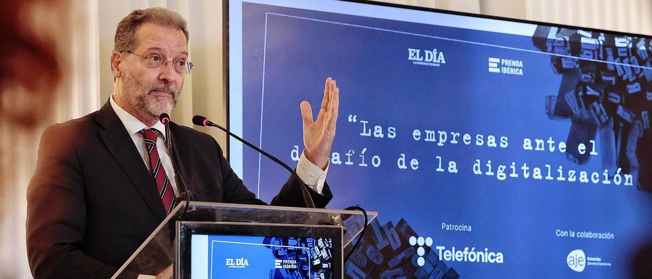 Juan José Flores, presidente de Telefónica en Canarias.