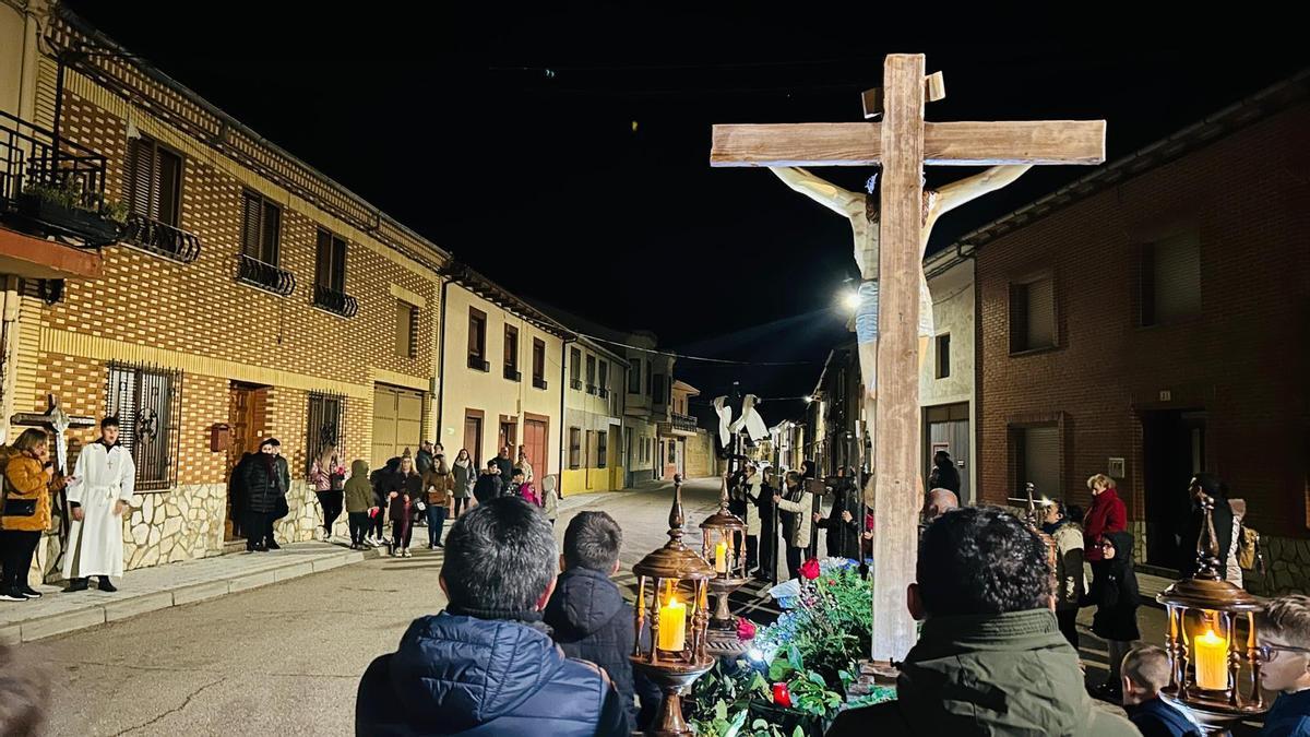 GALERÍA| El Vía Crucis de San Cristóbal, en imágenes