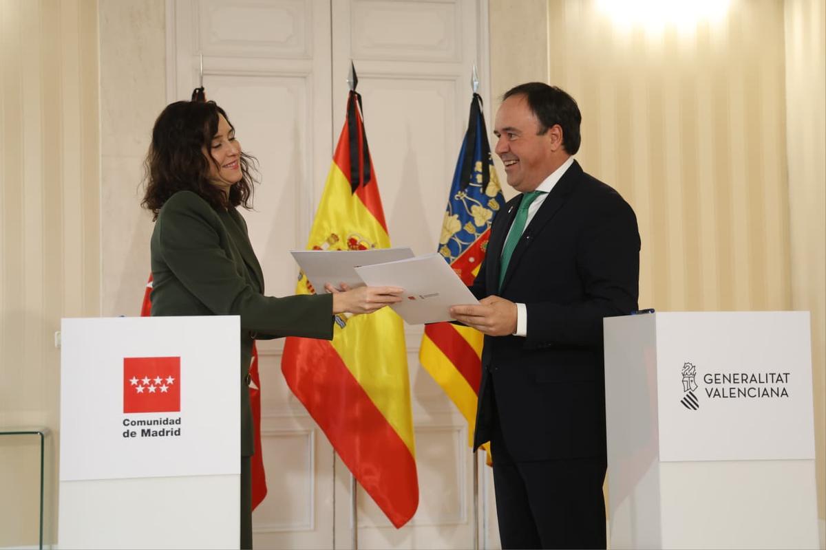 Juanfran Pérez Llorca e Isabel Díaz Ayuso firman un protocolo en materia de innovación turística, inteligencia de datos y desarrollo de proyectos estratégicos