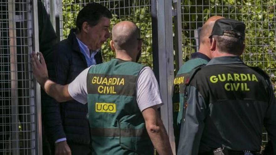 El jutge va decretar divendres presó sense fiança per a Ignacio González.