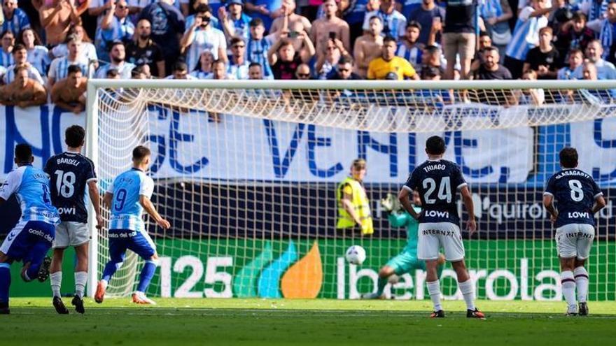 Ryan, portero del Levante UD: "Le había estudiado e intuía que iba a tira el penalti al centro"