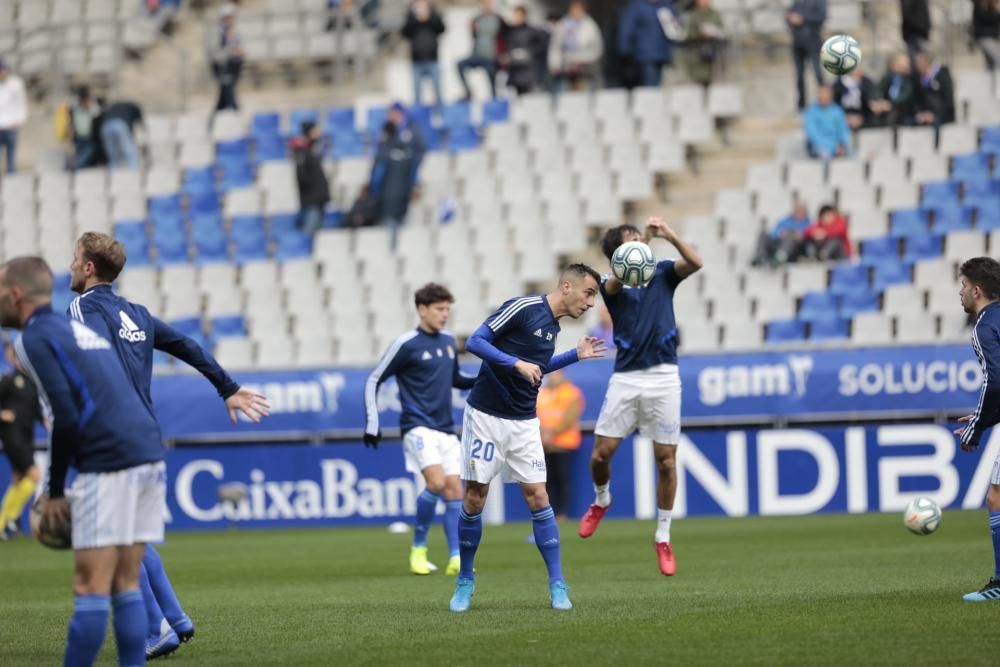 El partido entre el Real Oviedo y el Rayo Vallecano, en imágenes