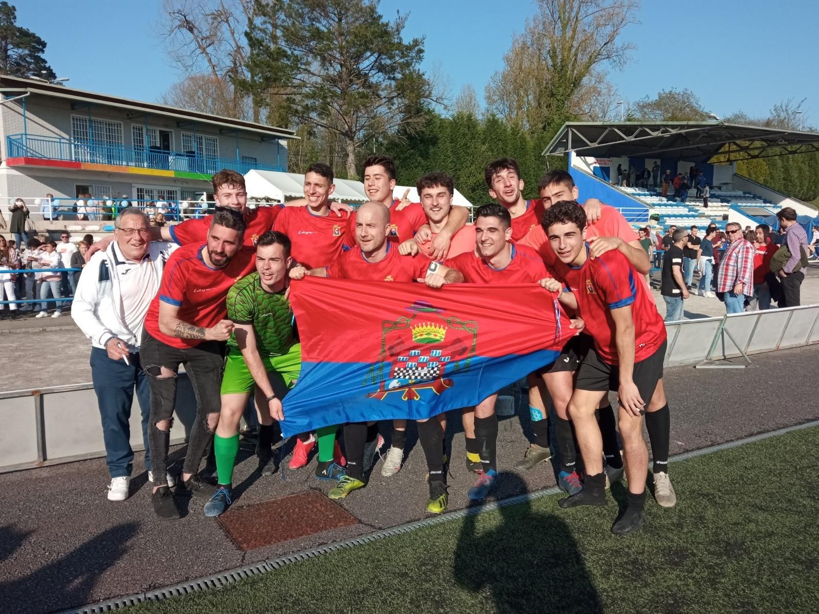 El Condal vuelve a Tercera División tras la final por el ascenso ante el Atlético de Lugones