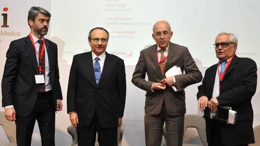 Participants al debat final. D&#039;esquerra a dreta, Luis Enríquez, Javier Moll, Francisco Rosell i Juan Cruz