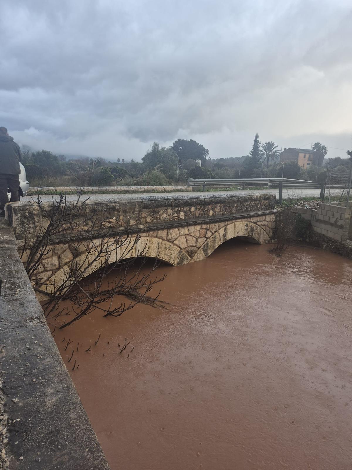 El Barxeta a su paso por Carcaixent.