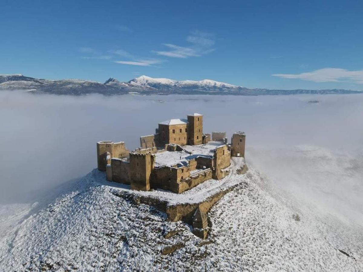 Castillo de Montearagon Ayto. Quicena nieve