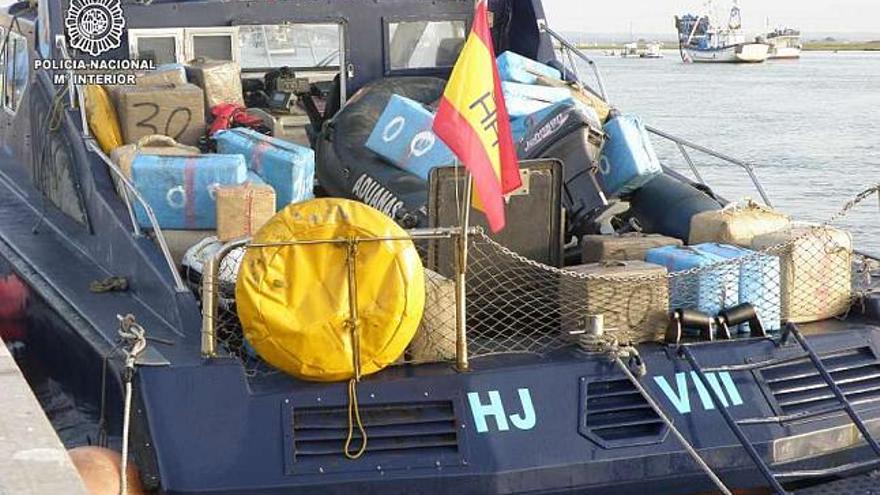 Caen los dueños del hachís del Estrecho transportado por gallegos