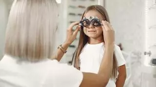 10 síntomas para detectar problemas de visión en niños antes de la vuelta al cole