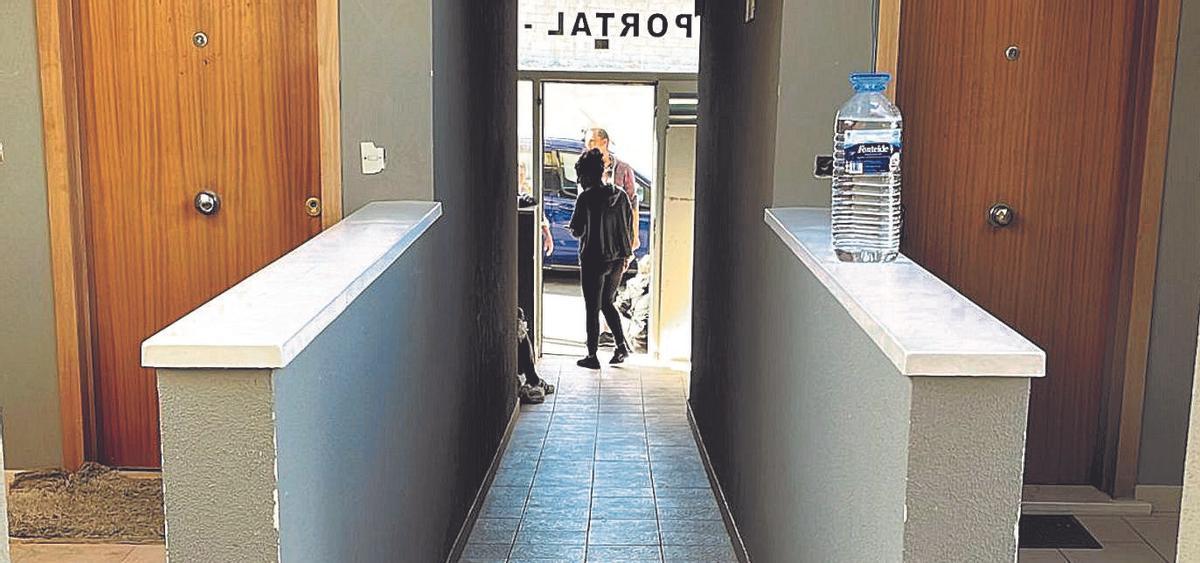 Los vecinos okupas permanecen en el edificio de San Isidro.