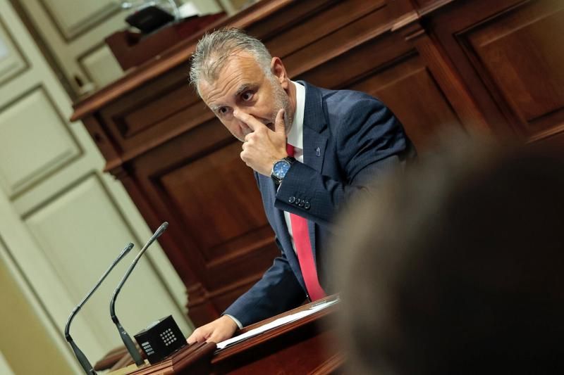 Pleno del Parlamento de Canarias