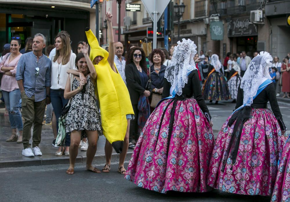 El pregón de las Hogueras 2019 da la bienvenida al Fuego a la ciudad de Alicante