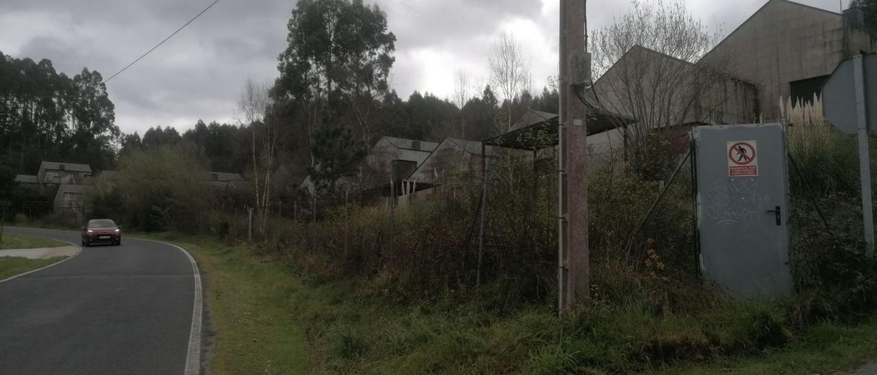 Urbanización abandonada de A Campiña, en Bergondo.  | // LA OPINIÓN