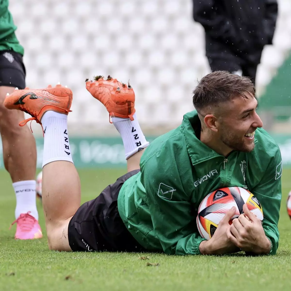 El Córdoba CF y el Málaga escenifican un ensayo del 'play off'