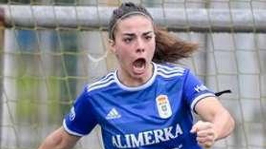 Marta Reyes celebra un gol.