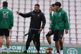 Iván Ania, técnico del Córdoba CF: "Tenemos que salir a ganar en Mérida para seguir metiendo presión"