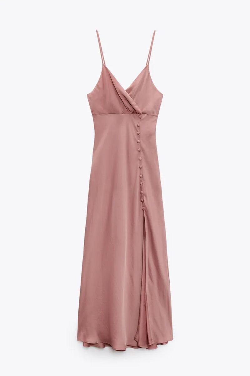 Vestido lencero rosa con botones de Zara