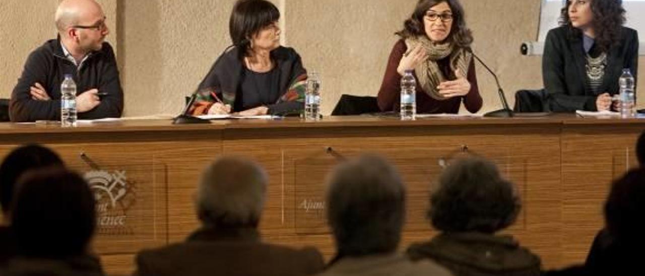 Xàtiva trata de consensuar las preguntas de la consulta con peñas taurinas y colectivos