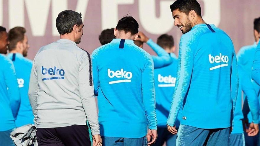 El Barça busca dar un golpe a la Liga en Sevilla