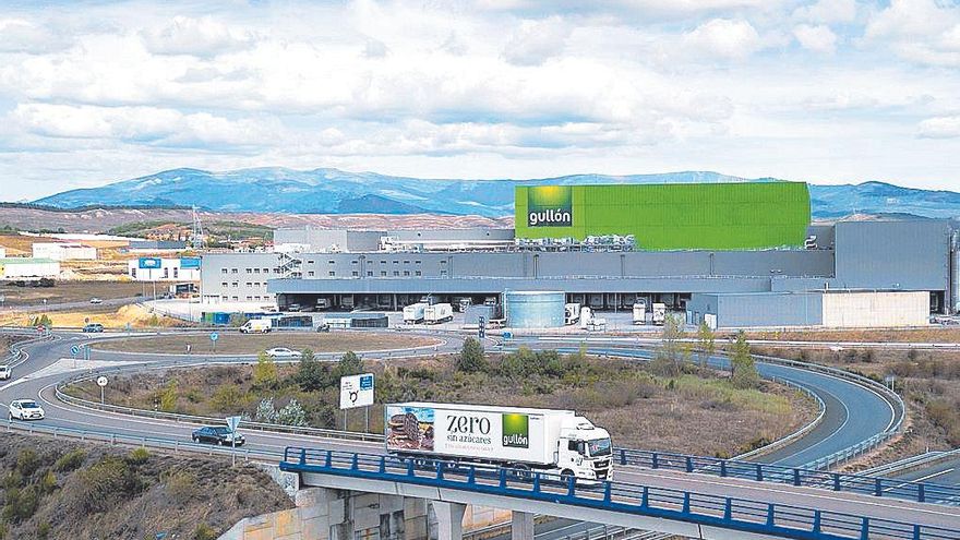 Exterior de la empresa de Galletas Gullón.