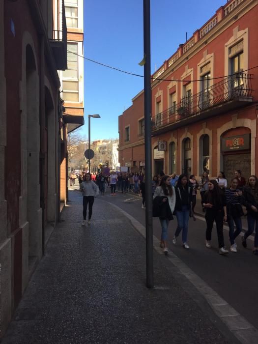 Manifestació estudiantil a Girona de la vaga del vuit de març