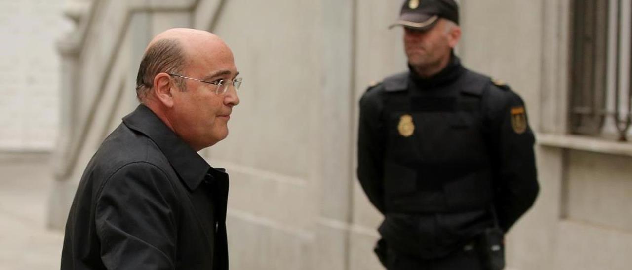 El coronel Diego Pérez de los Cobos, a su llegada a Tribunal Supremo a declarar en el juicio del procés, el 1 de febrero de 2018.