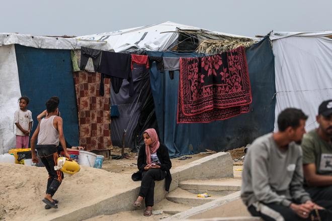 Internally displaced Palestinians keep moving inside Rafah to avoid Isareli strikes