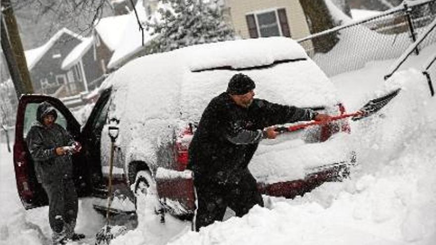 La tempesta Jonas ha deixat 76 centímetres de gruix de neu a Washington DC durant les primeres hores.