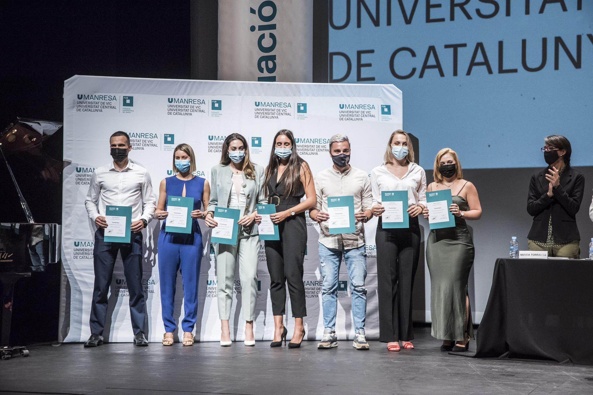 Acte de graduació de la promoció més nombrosa de la FUB dels darrers set anys