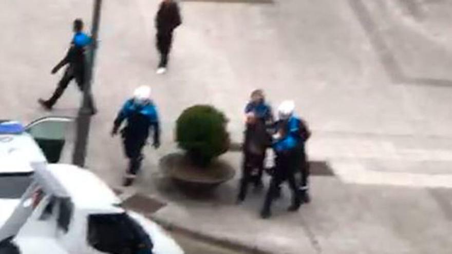 Detenido en Avilés por saltarse el confinamiento y encararse con la Policía Local