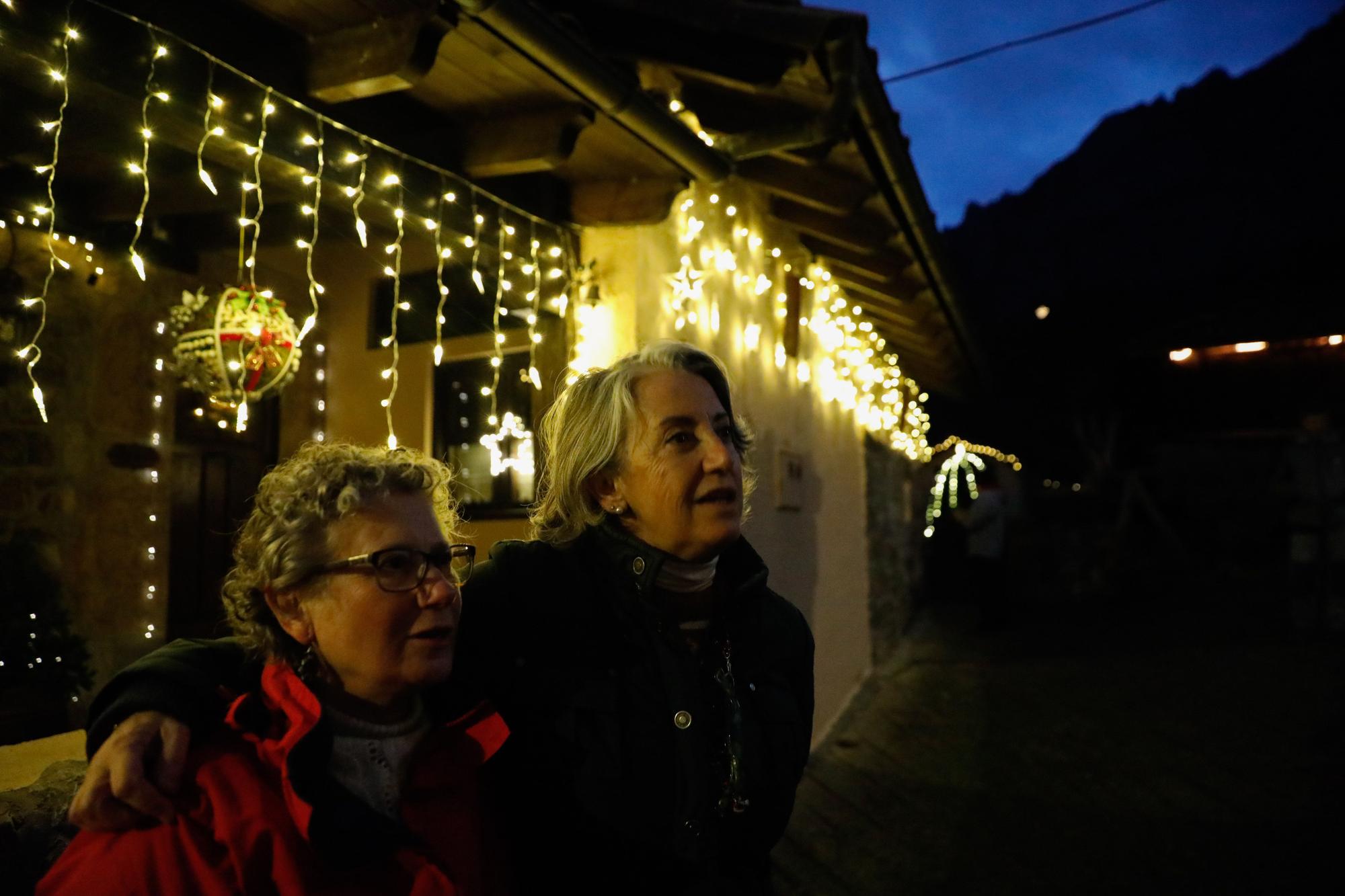 El pueblo más navideño del mundo está en Quirós: así se ilumina Aciera