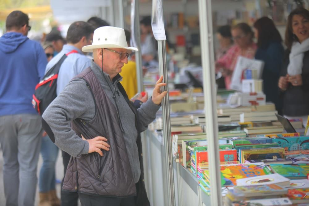 Un paseo por la 52ª Fira del Llibre de València