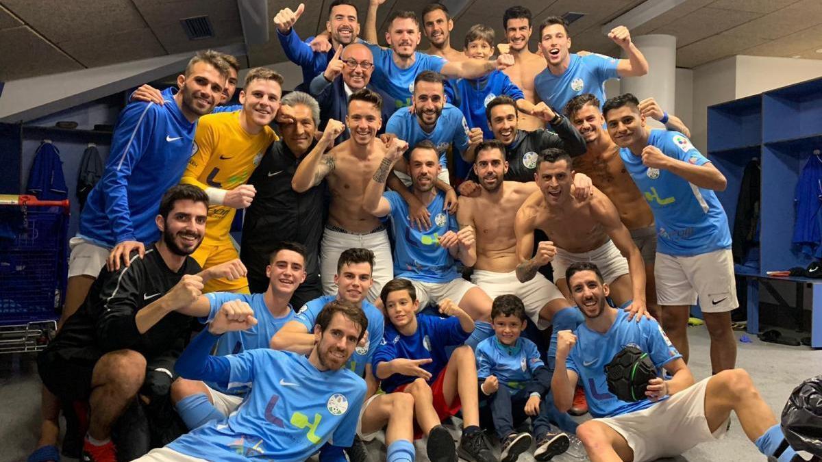 El Ciudad de Lucena gana al Betis Deportivo y afianza el liderato