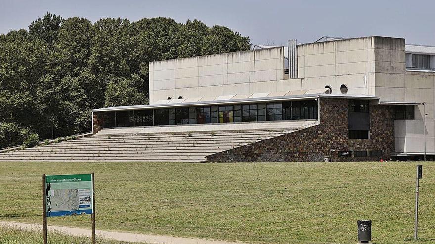 L&#039;exterior del pavelló de Fontajau de Girona.