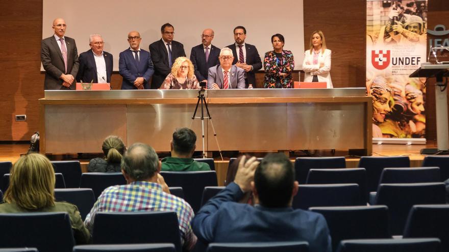 La presidenta de la UNDEF reprueba que los Moros y Cristianos son las fiestas que más pagan de España a la SGAE
