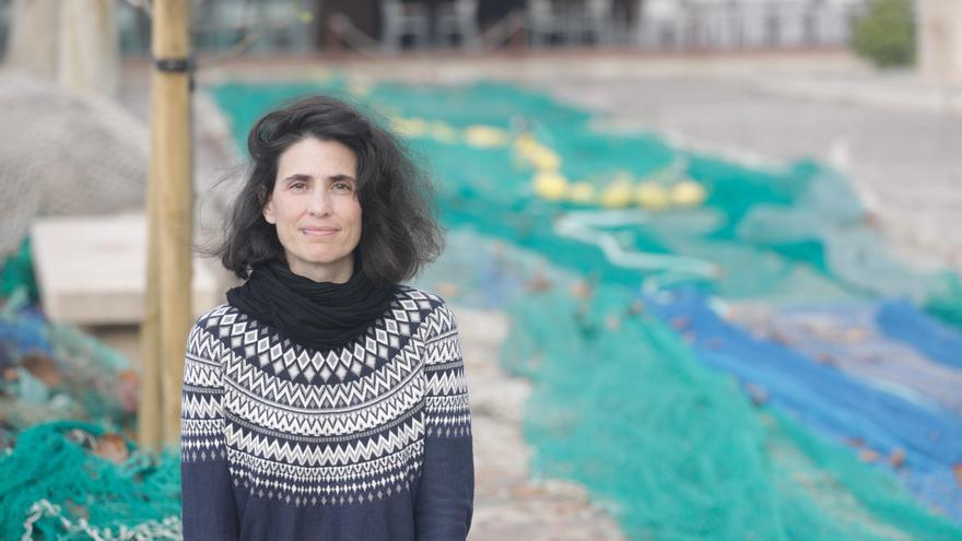 La artista Marina Monsonís desarrolla un proyecto para que los niños aprendan la importancia de consumir pescado local