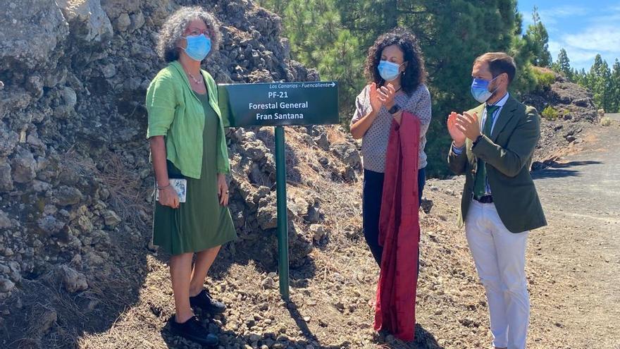 Imagen del acto celebrado ayer en  el Mirador del Llano del Jable, ubicado en el valle de Aridane. | | E.D.