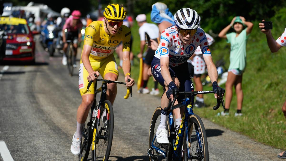 Jonas Vingegaard y Tadej Pogacar en el Tour de Francia 2024